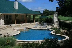 Freeform style pool.
