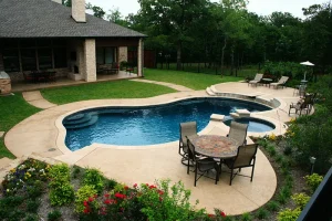 Freeform style pool.