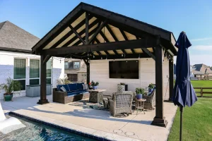 Outdoor living pool area.