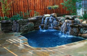 Pool spa.