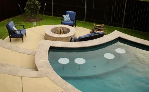 Outdoor living pool area.